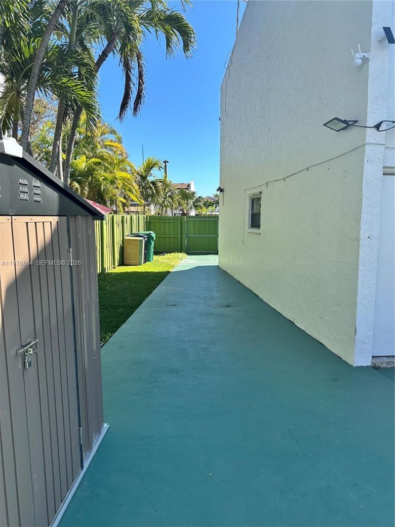 Please Call For Address, Miami, FL 33173 Photo