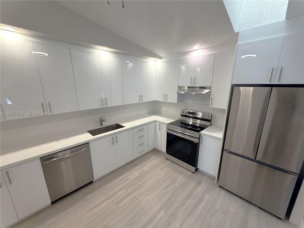1439 Captains Walk, Unit 20-D, Fort Pierce, FL 34950