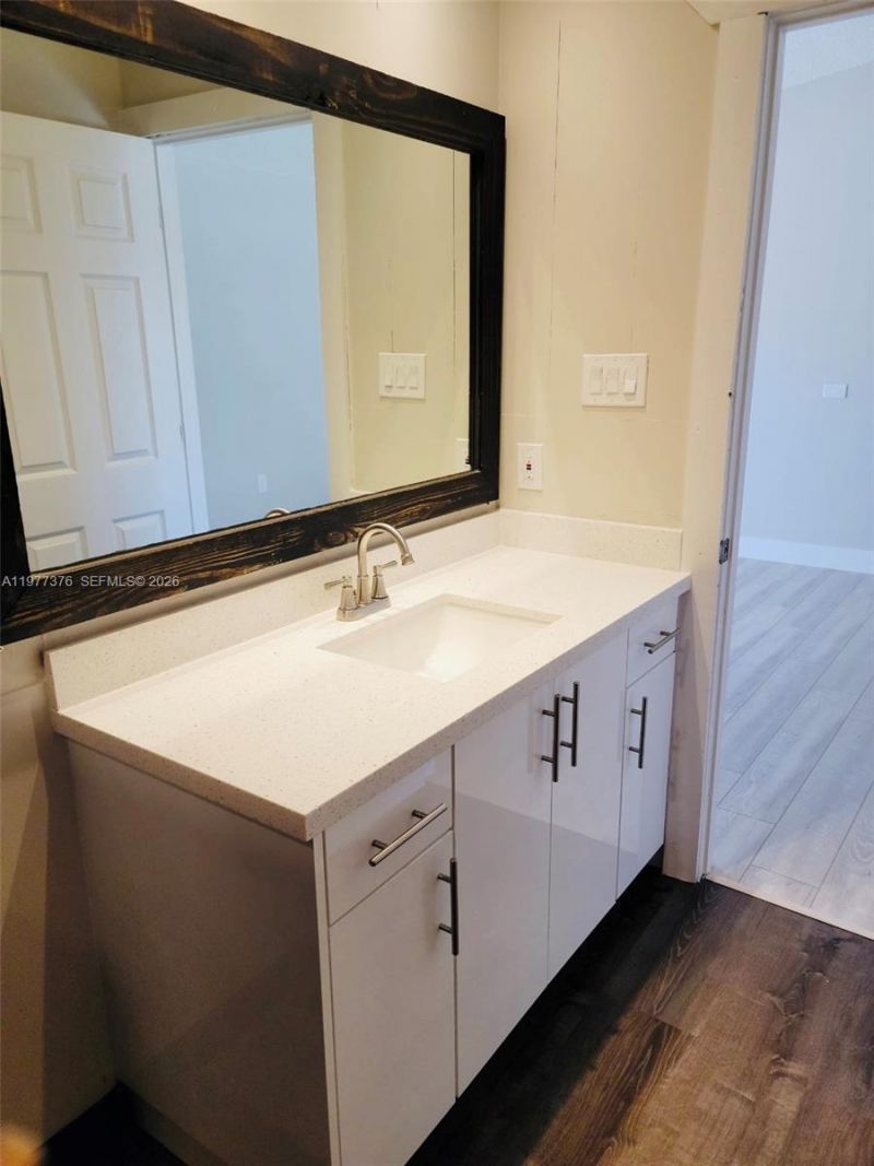 1439 Captains Walk, Unit 20-D, Fort Pierce, FL 34950 Photo