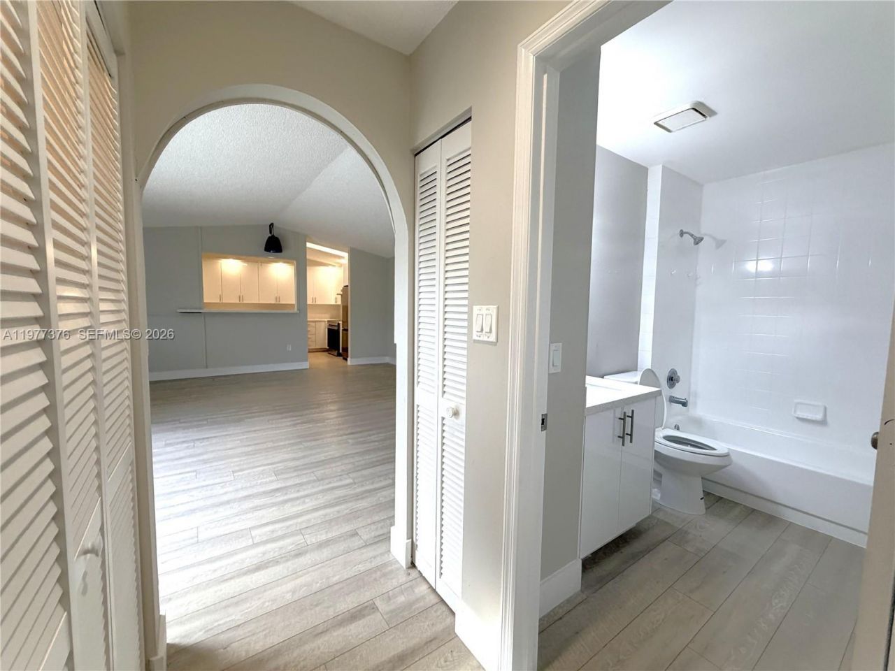 1439 Captains Walk, Unit 20-D, Fort Pierce, FL 34950 Photo