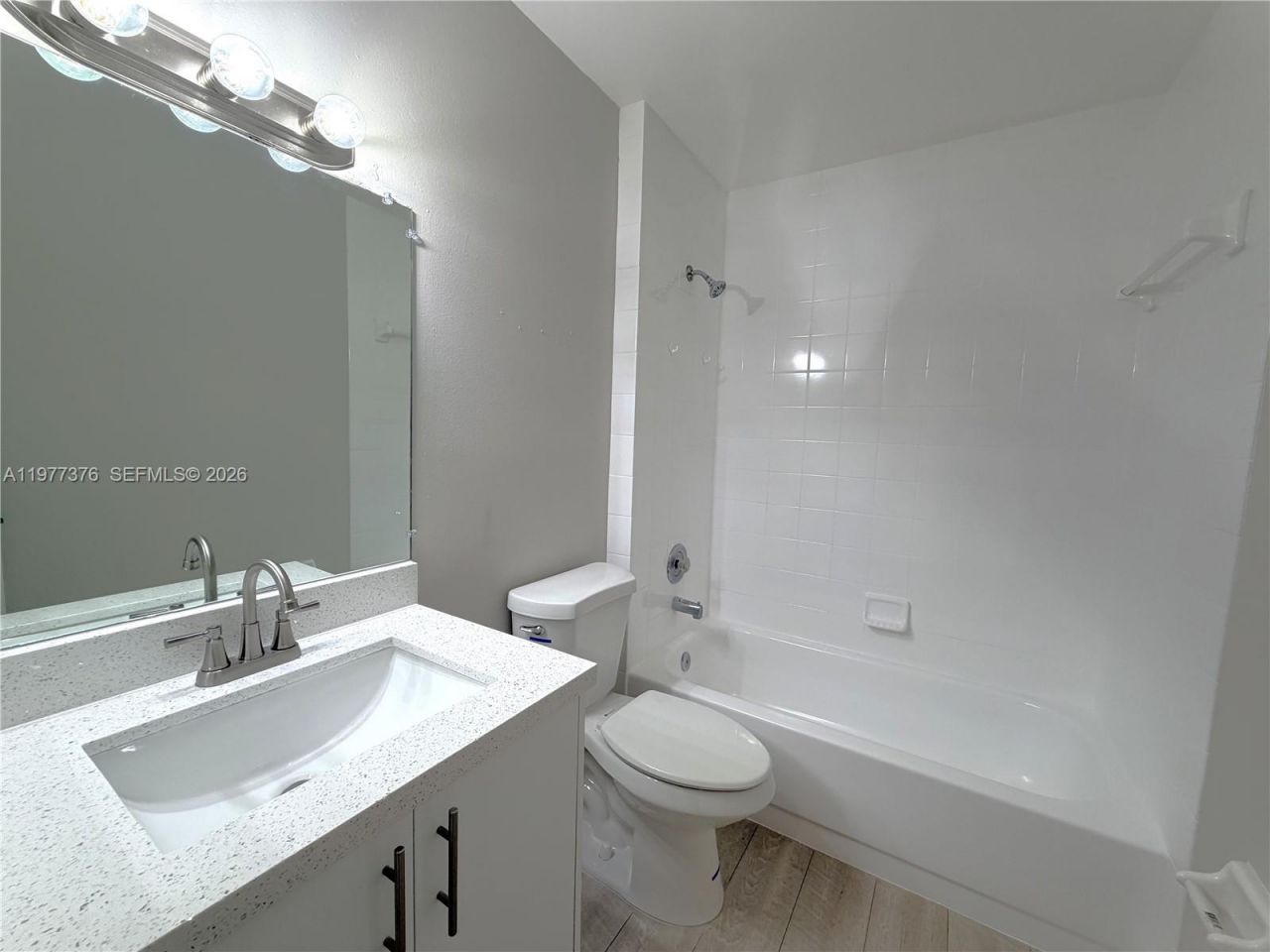 1439 Captains Walk, Unit 20-D, Fort Pierce, FL 34950 Photo