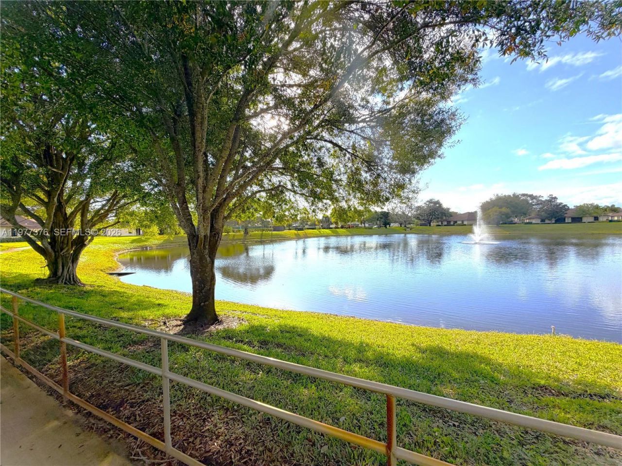 1439 Captains Walk, Unit 20-D, Fort Pierce, FL 34950 Photo