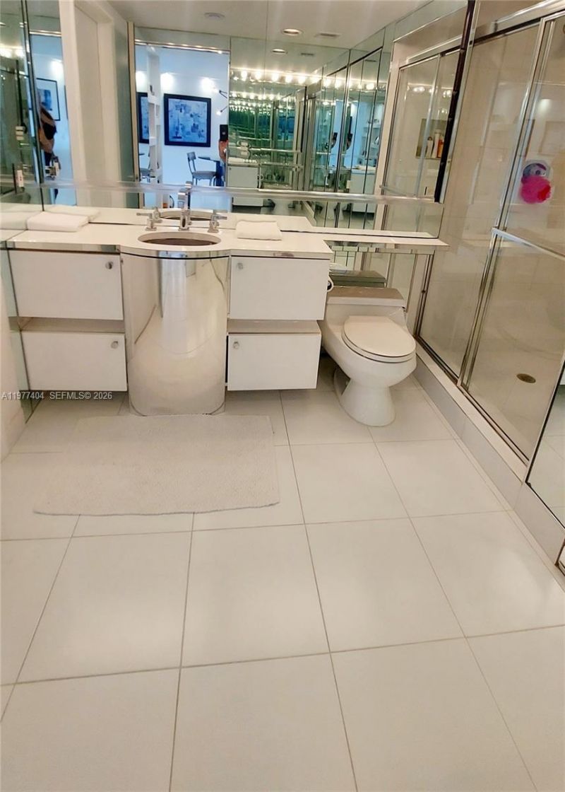 1000 W Island Blvd, Unit 508, Aventura, FL 33160 Photo
