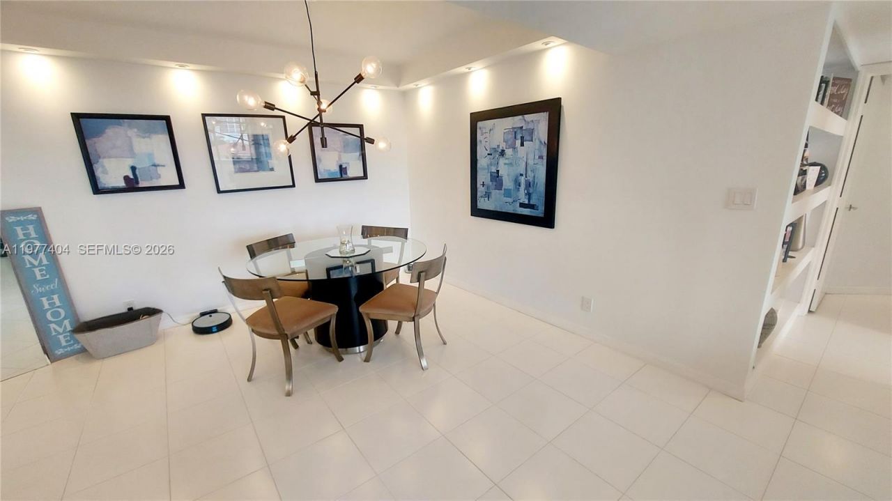 1000 W Island Blvd, Unit 508, Aventura, FL 33160 Photo