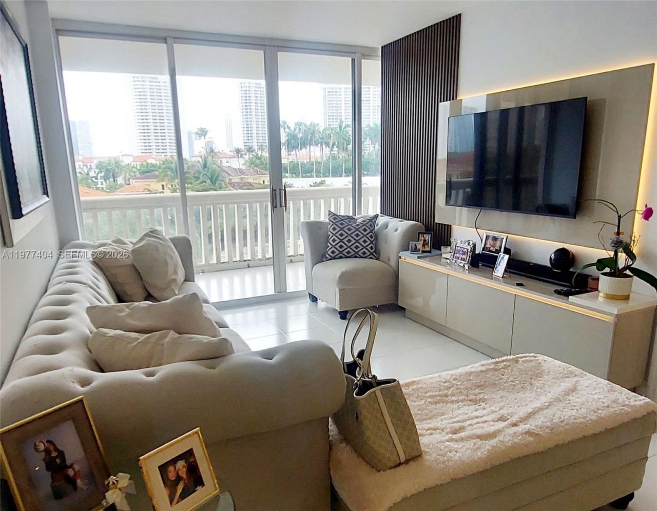 1000 W Island Blvd, Unit 508, Aventura, FL 33160 Photo