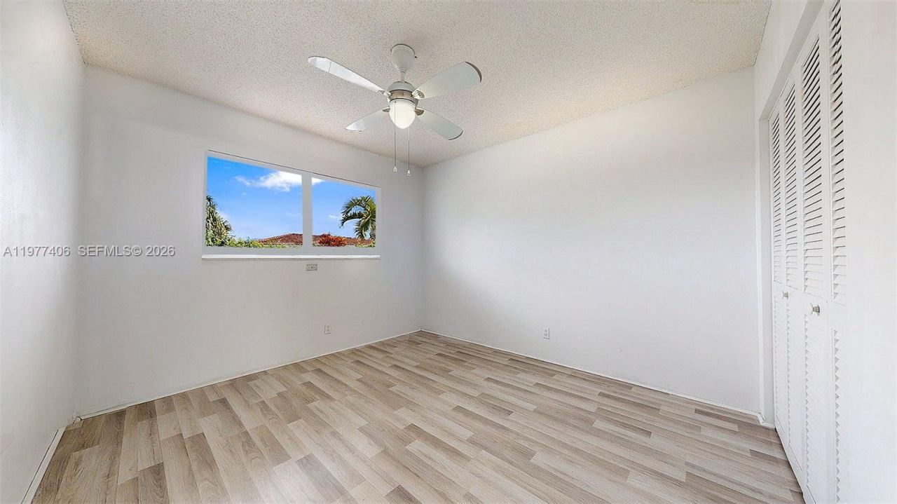 5300 Washington St, Unit D303, Hollywood, FL 33021 Photo