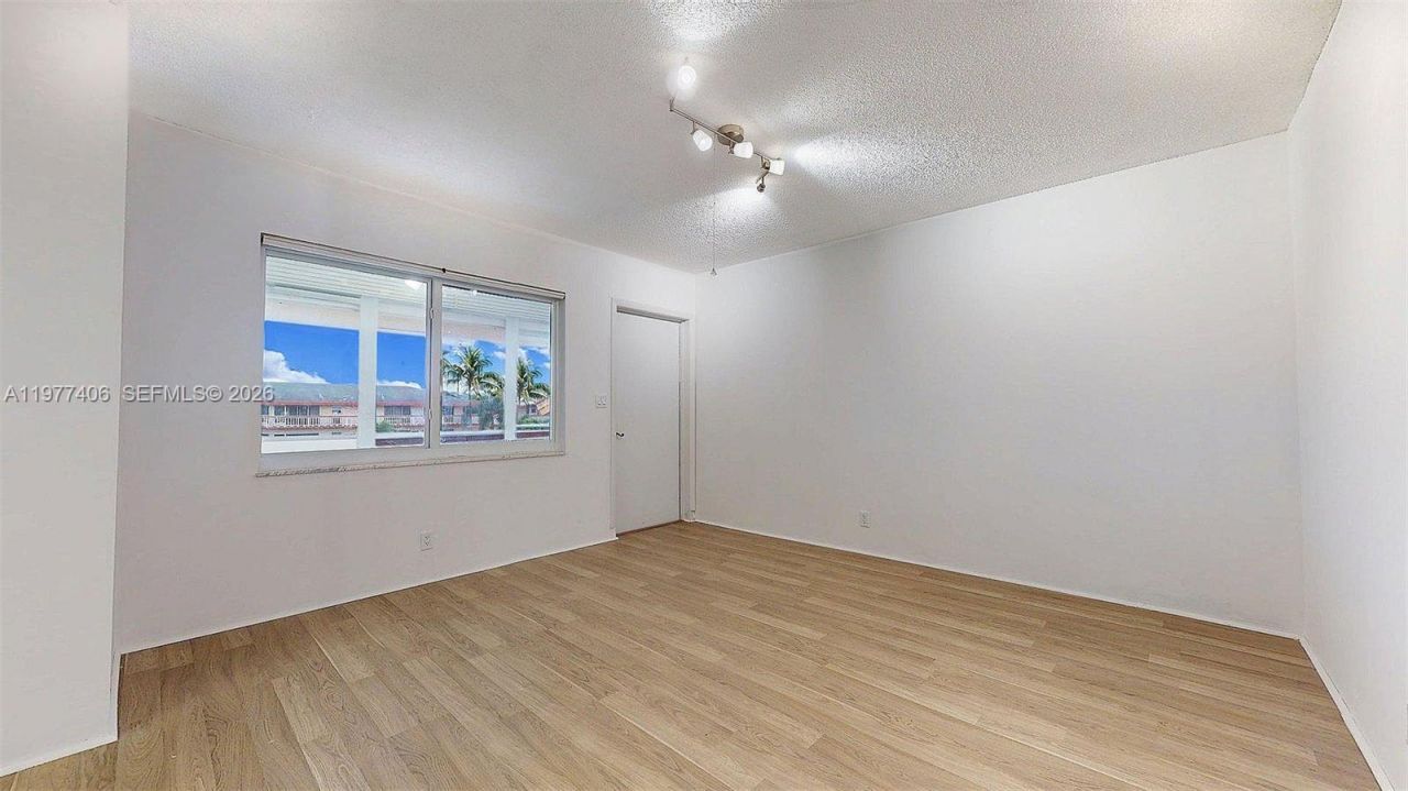 5300 Washington St , Unit D303, Hollywood, FL 33021 Photo