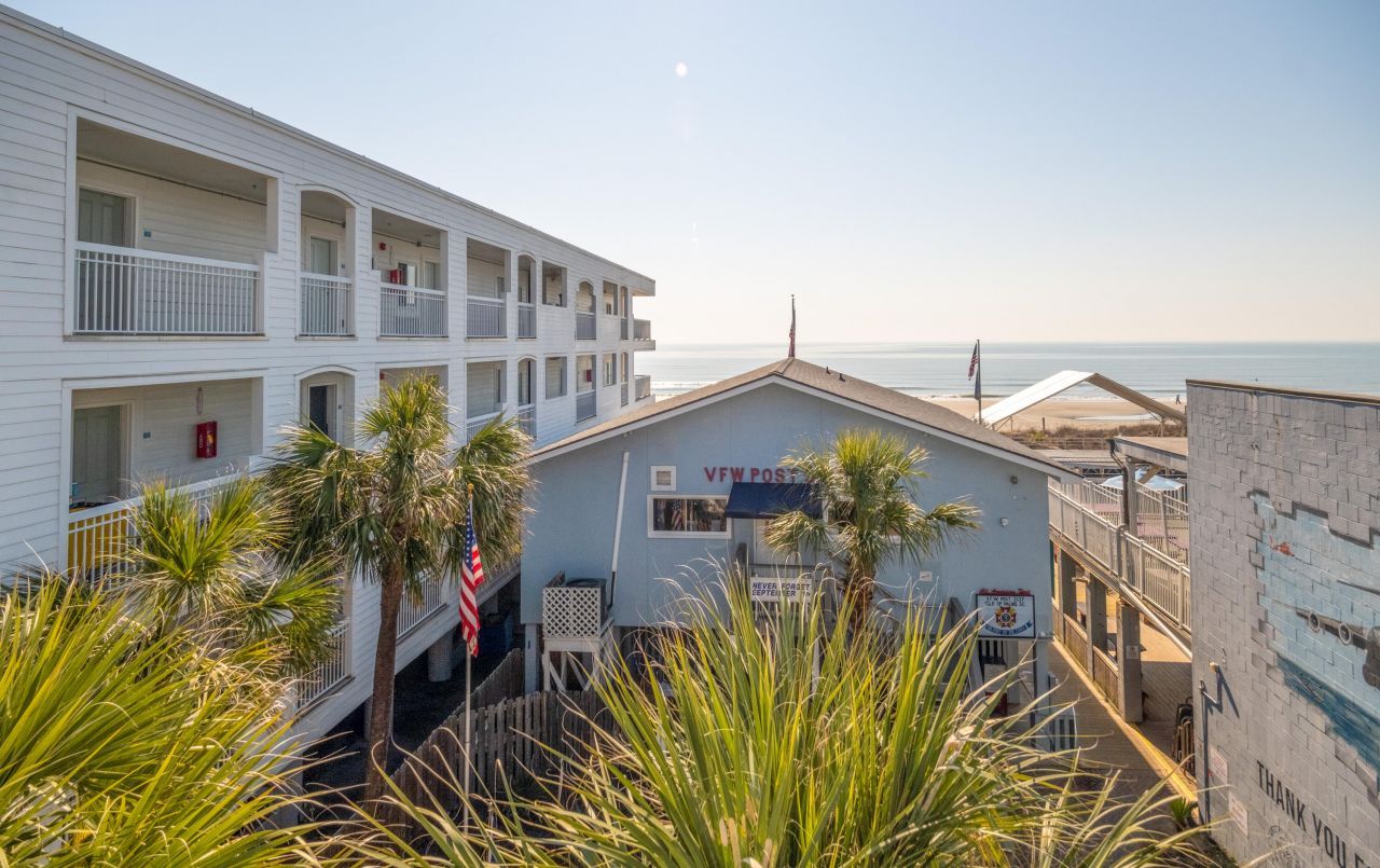 1004 Ocean Boulevard Photo 25