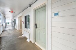 1004 Ocean Boulevard photo 4