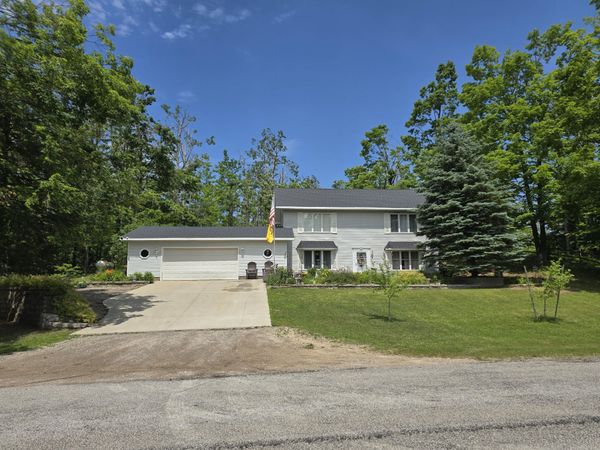 5500 Oley Lake Road, Gaylord, MI 49735
