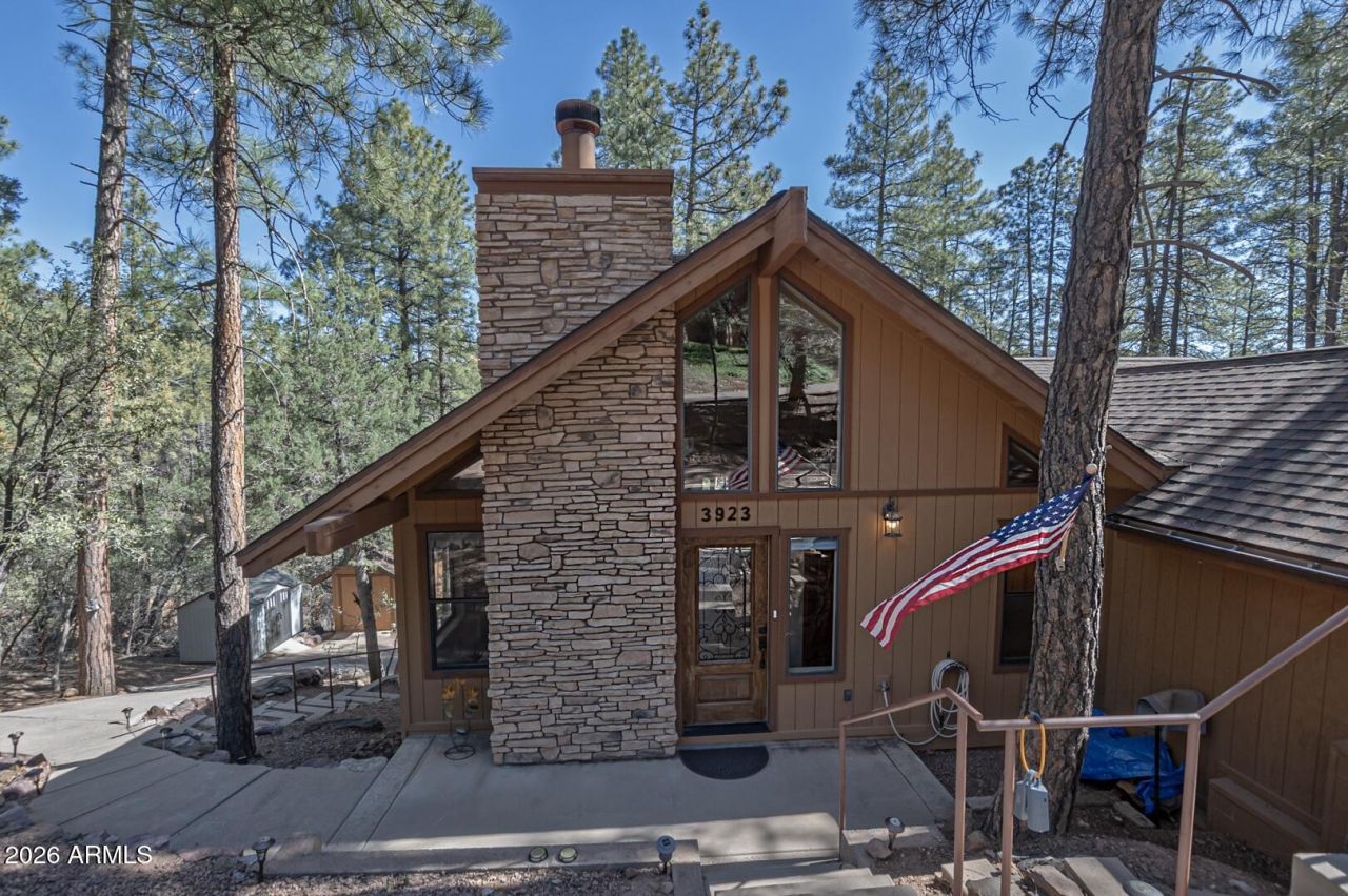 3923 N Mormon Lane, Pine, AZ 85544 Main Photo