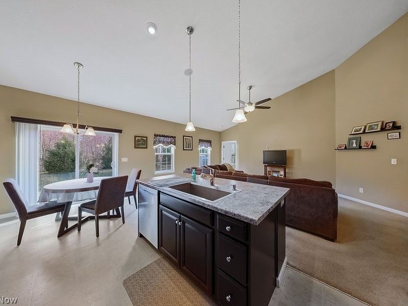 2014 S Ashwood Lane, Painesville, OH 44077 Photo 15