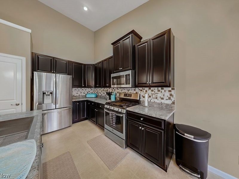 2014 S Ashwood Lane, Painesville, OH 44077 Photo 18