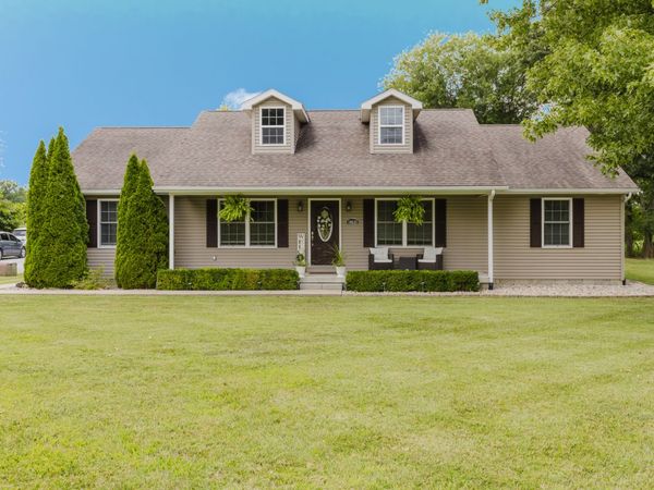 10625 Route 166 , Marion, IL 62959