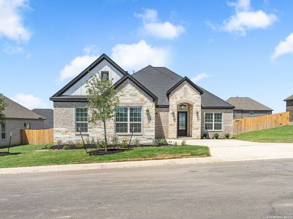 305 Lawrence Drive, Castroville, TX 78009