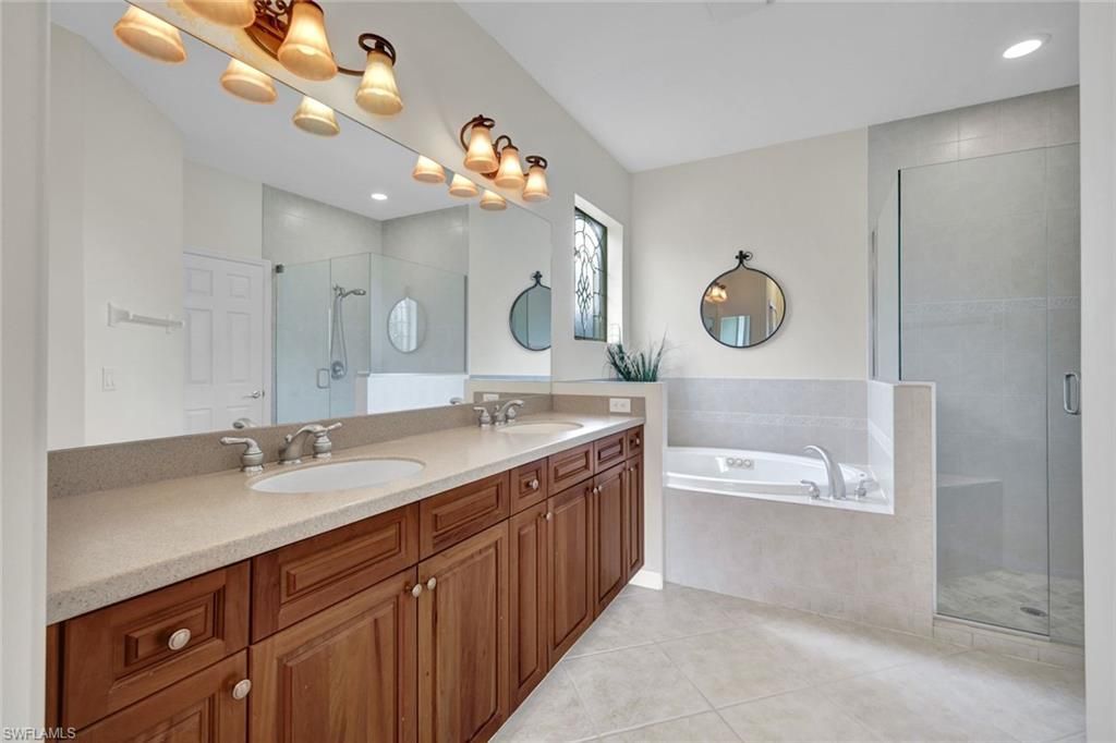 9359 Trieste Dr, Fort Myers, FL 33913 Photo