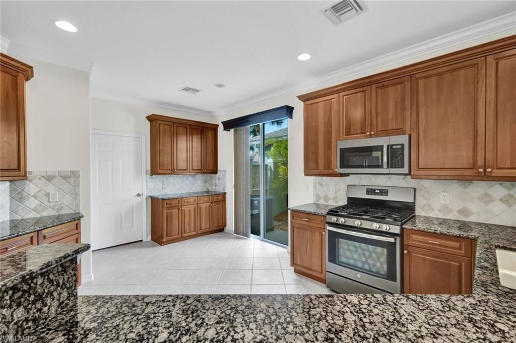 9359 Trieste Dr, Fort Myers, FL 33913 Photo