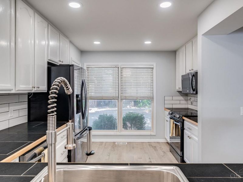 928 Mound Street, Cincinnati, OH 45203 Photo 8