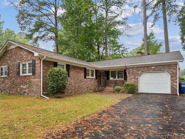 121 Burnham Place , Newport News, VA 23606