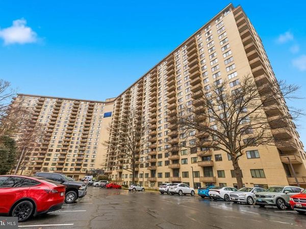 5225 POOKS HILL ROAD, Unit 1717N, BETHESDA, MD 20814