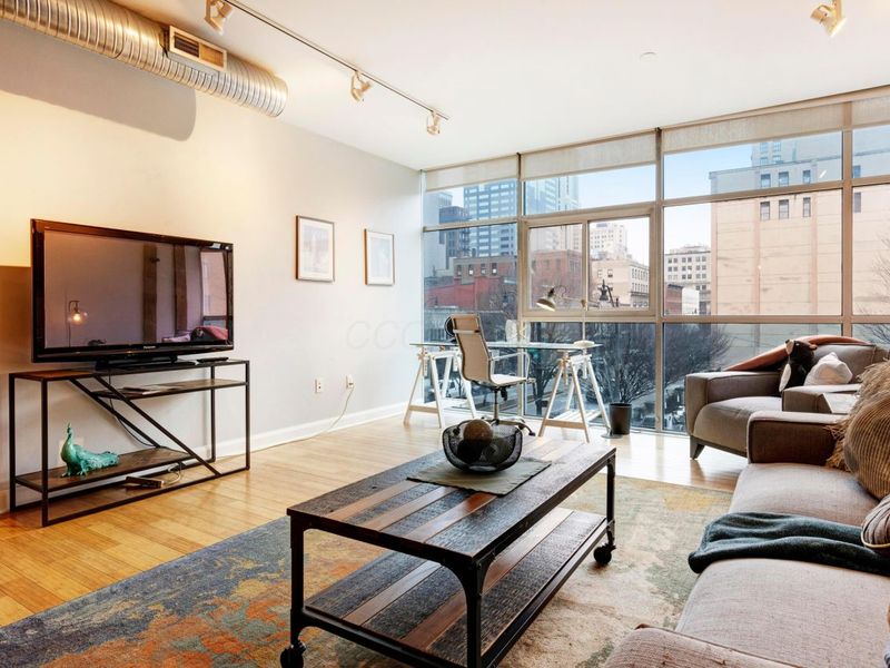 100 E Gay Street, Unit 303, Columbus, OH 43215 Photo 2