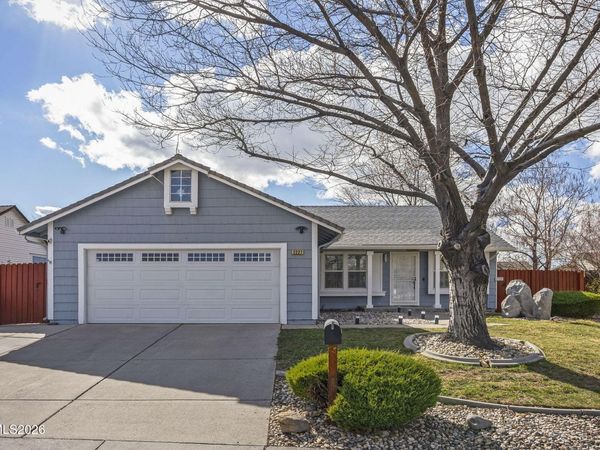 2227 Valencia Way, Sparks, NV 89434