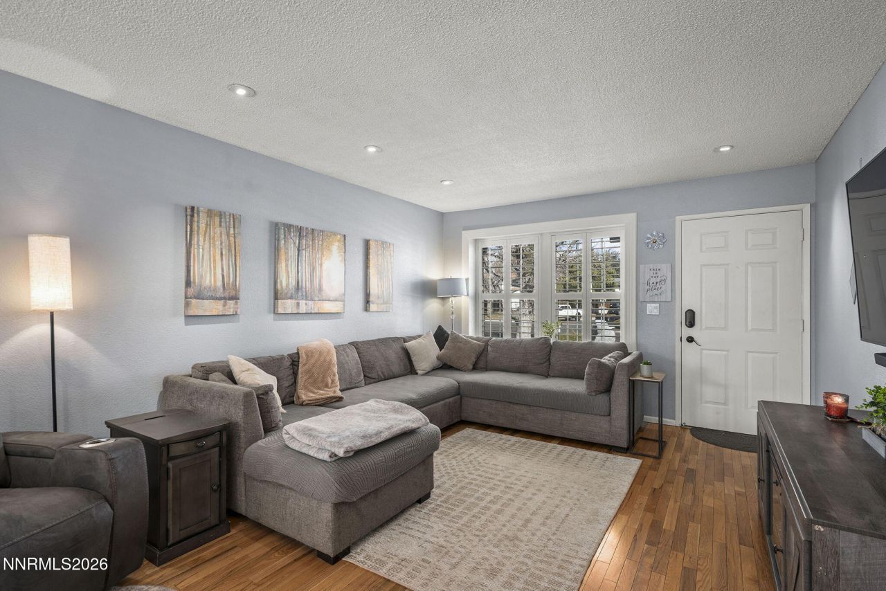 2227 Valencia Way, Sparks, NV 89434 Photo