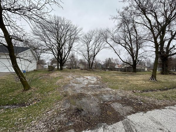 705 S Rollins Street, Centralia, MO 65240