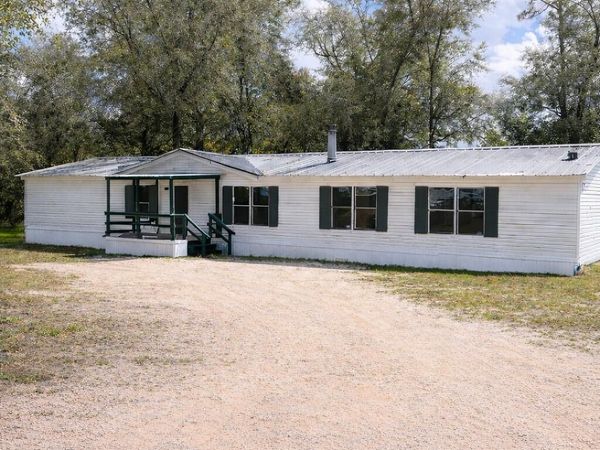 9971 NW 3rd Street, Bristol, FL 32321