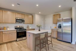 156 Kingfield Drive photo 4