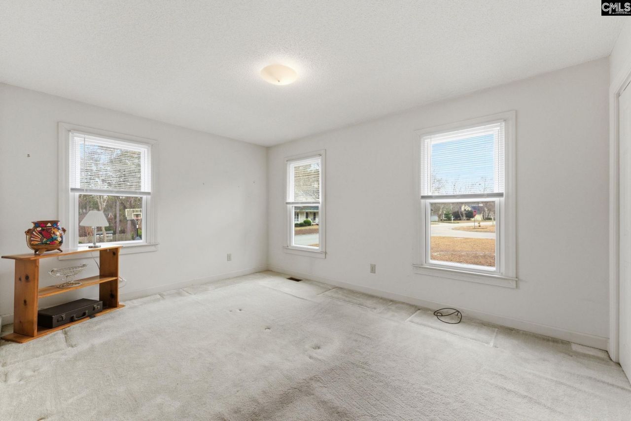 225 Copper Lane Photo 32