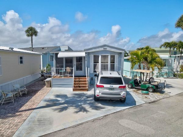 976 Nettles Boulevard, Jensen Beach, FL 34957