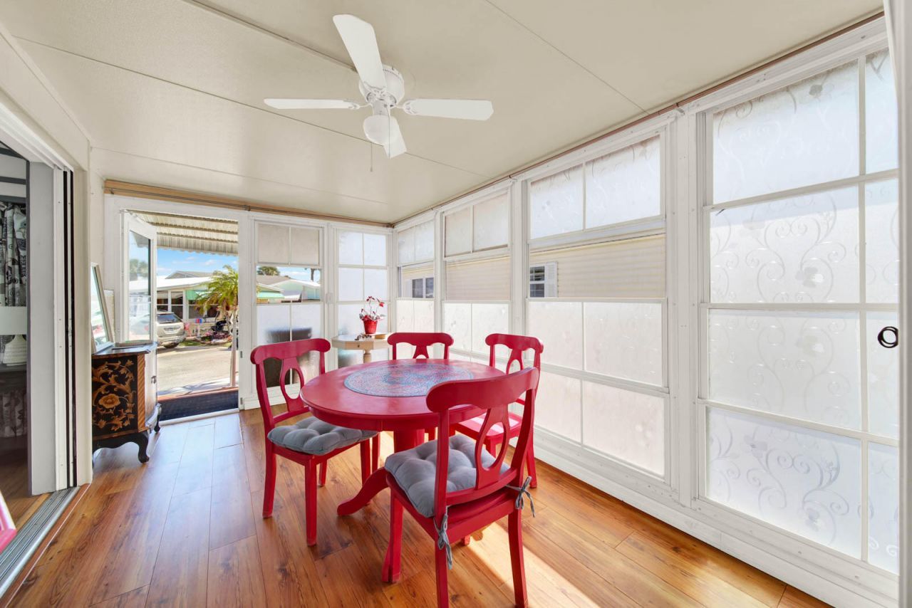 976 Nettles Boulevard, Jensen Beach, FL 34957 Photo