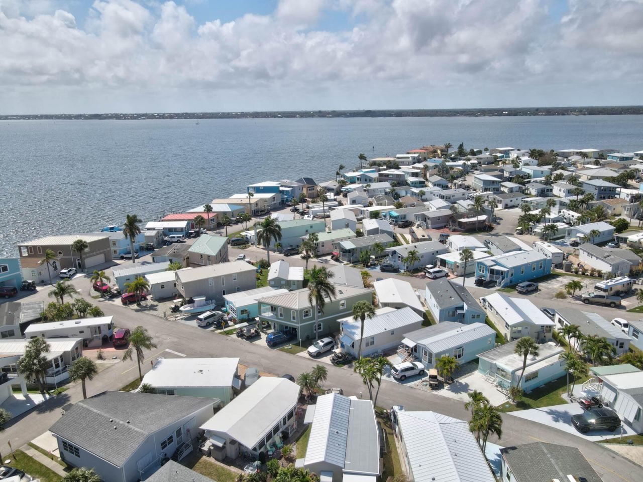 976 Nettles Boulevard, Jensen Beach, FL 34957 Photo