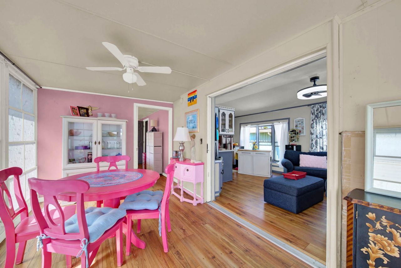 976 Nettles Boulevard, Jensen Beach, FL 34957 Photo