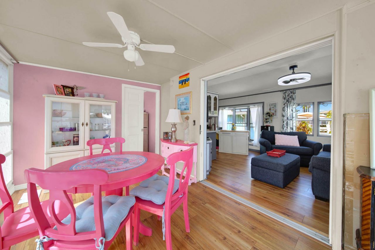 976 Nettles Boulevard, Jensen Beach, FL 34957 Photo