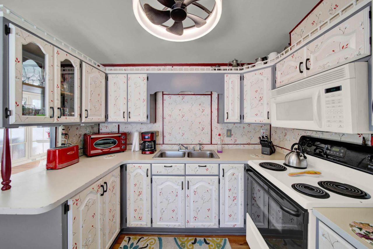 976 Nettles Boulevard, Jensen Beach, FL 34957 Photo