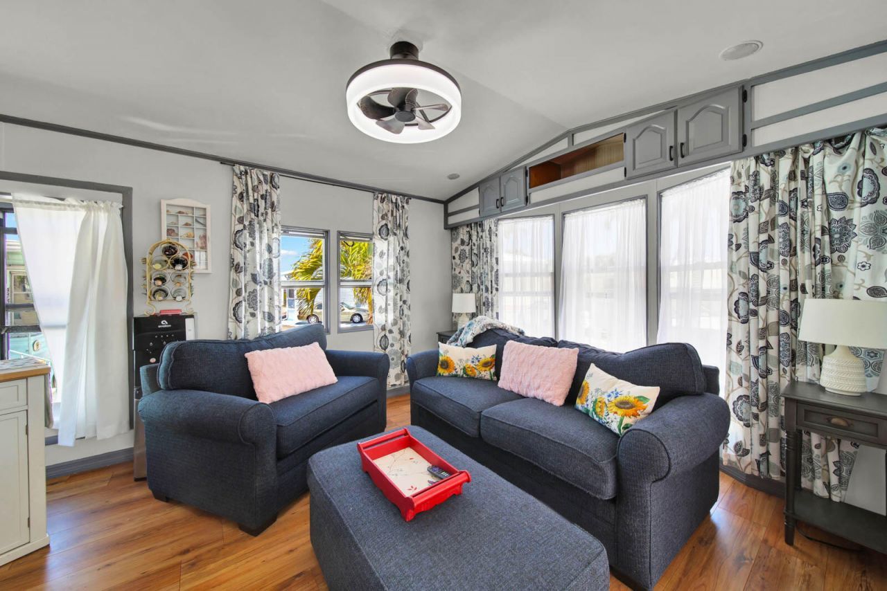 976 Nettles Boulevard, Jensen Beach, FL 34957 Photo