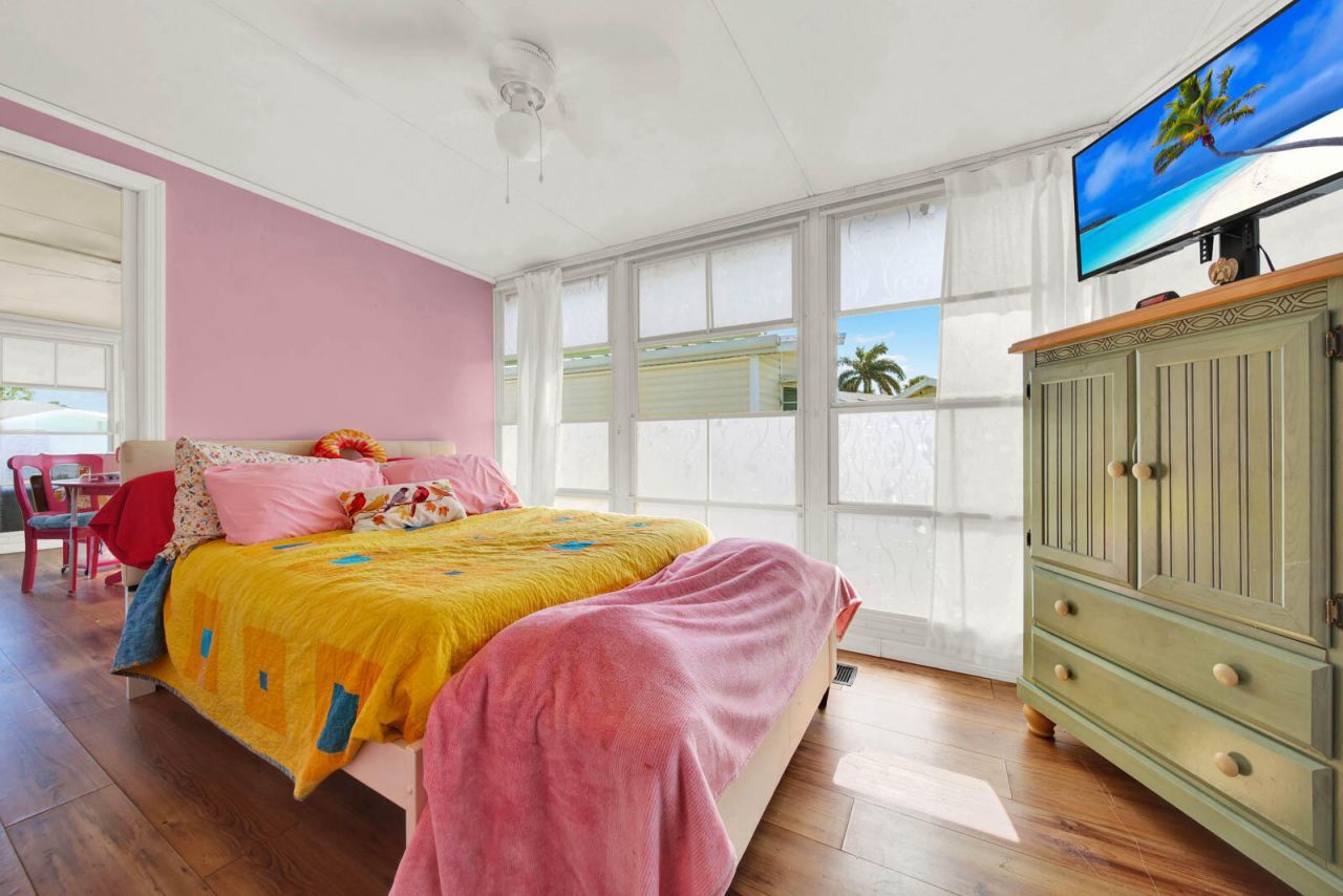 976 Nettles Boulevard, Jensen Beach, FL 34957 Photo