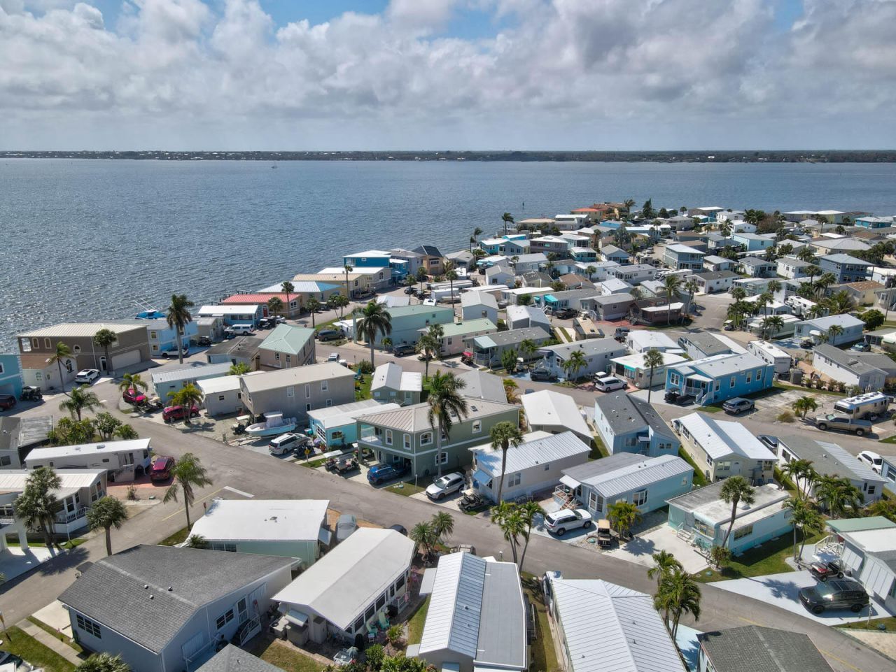 976 Nettles Boulevard, Jensen Beach, FL 34957 Photo