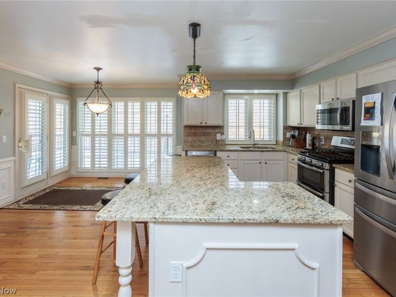 19475 Cavendish Court, North Royalton, OH 44133 Photo 12