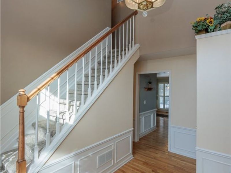 19475 Cavendish Court, North Royalton, OH 44133 Photo 4