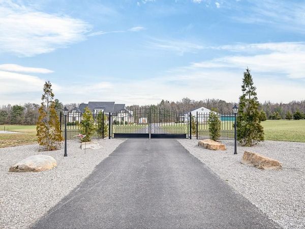 1451 Les Franklin Rd, Jamestown, TN