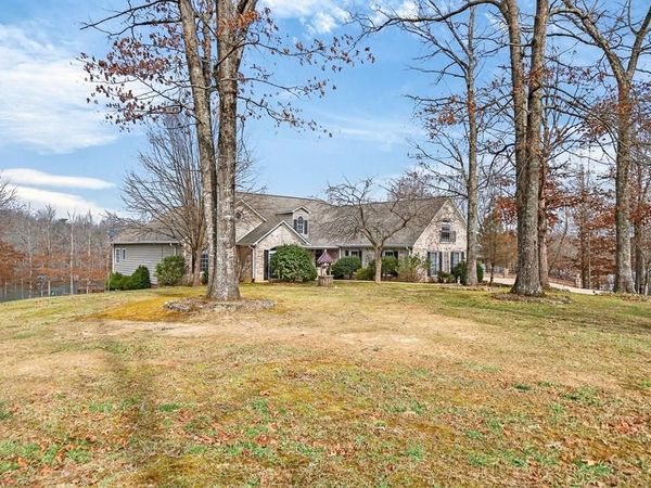 235 Sycamore Bnd, Monterey, TN 38574