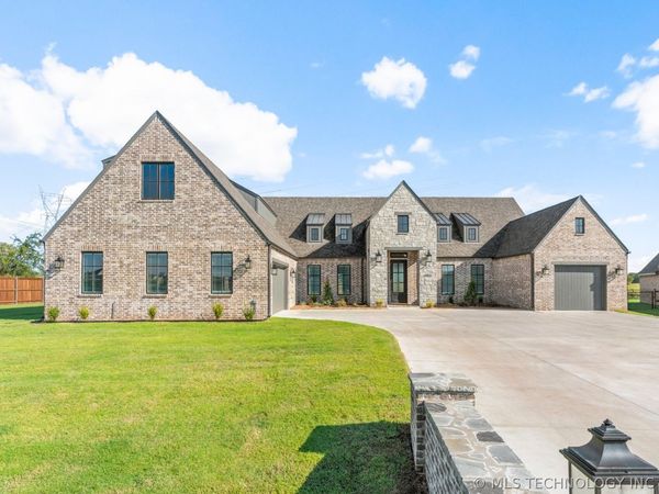 4903 E 174th Street S, Bixby, OK 74008