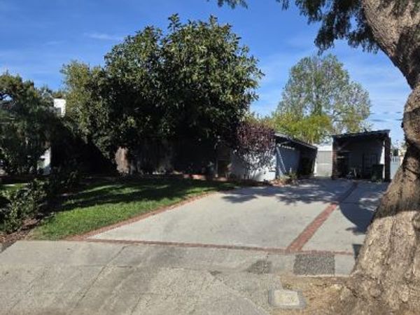 9336 Sophia, North Hills, CA 91343