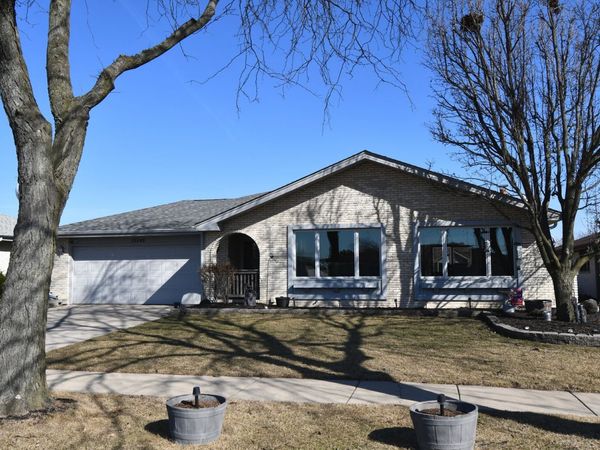 15545 Mimosa Drive , Orland Park, IL 60462