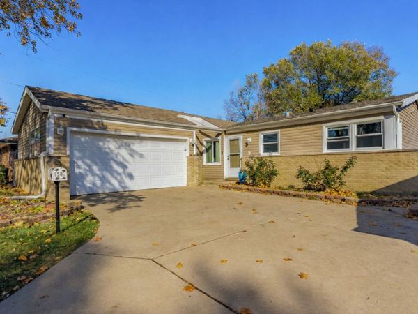 1507 Pennsylvania Avenue , Des Plaines, IL 60018