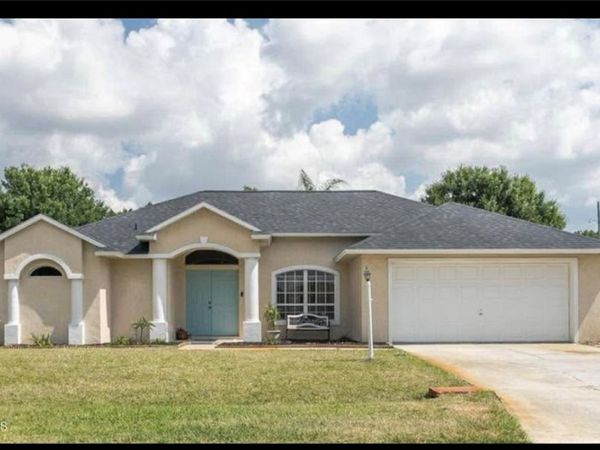 4920 48th Place, Vero Beach, FL 32967