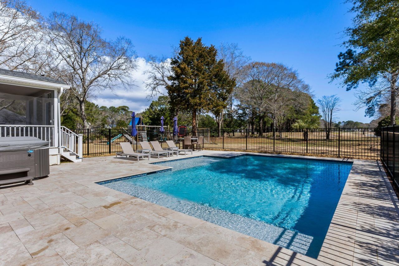 1309 National Drive Photo 3